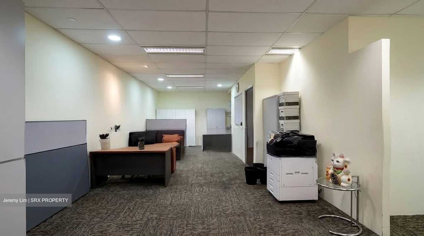 MYP Plaza (D1), Office #566930451